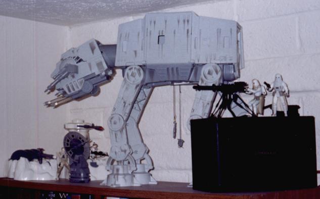 hoth.jpg (28517 bytes)